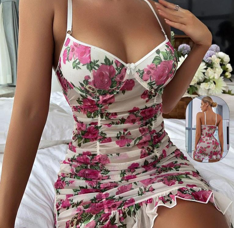Lingerie made of floral chiffon - ruffled - with cornices from the tail
