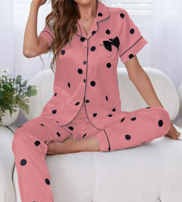 Two-piece pajama made of dotted satin - Dala3ny