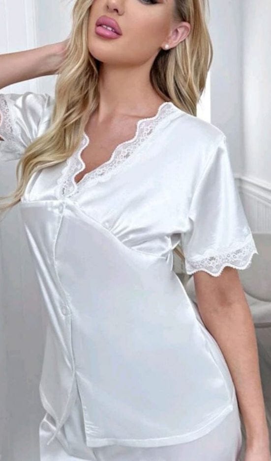 Two-piece satin pajama - with lace around the neck, sleeves, and the end of the pants - Dala3ny