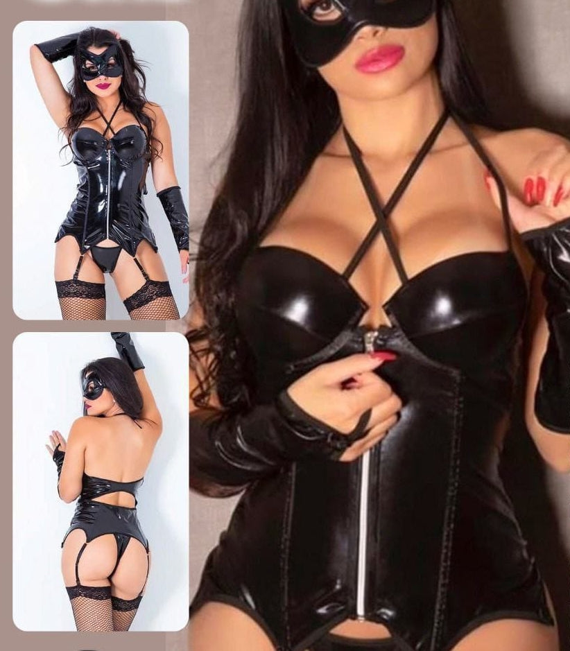 Leather lingerie with a front zipper